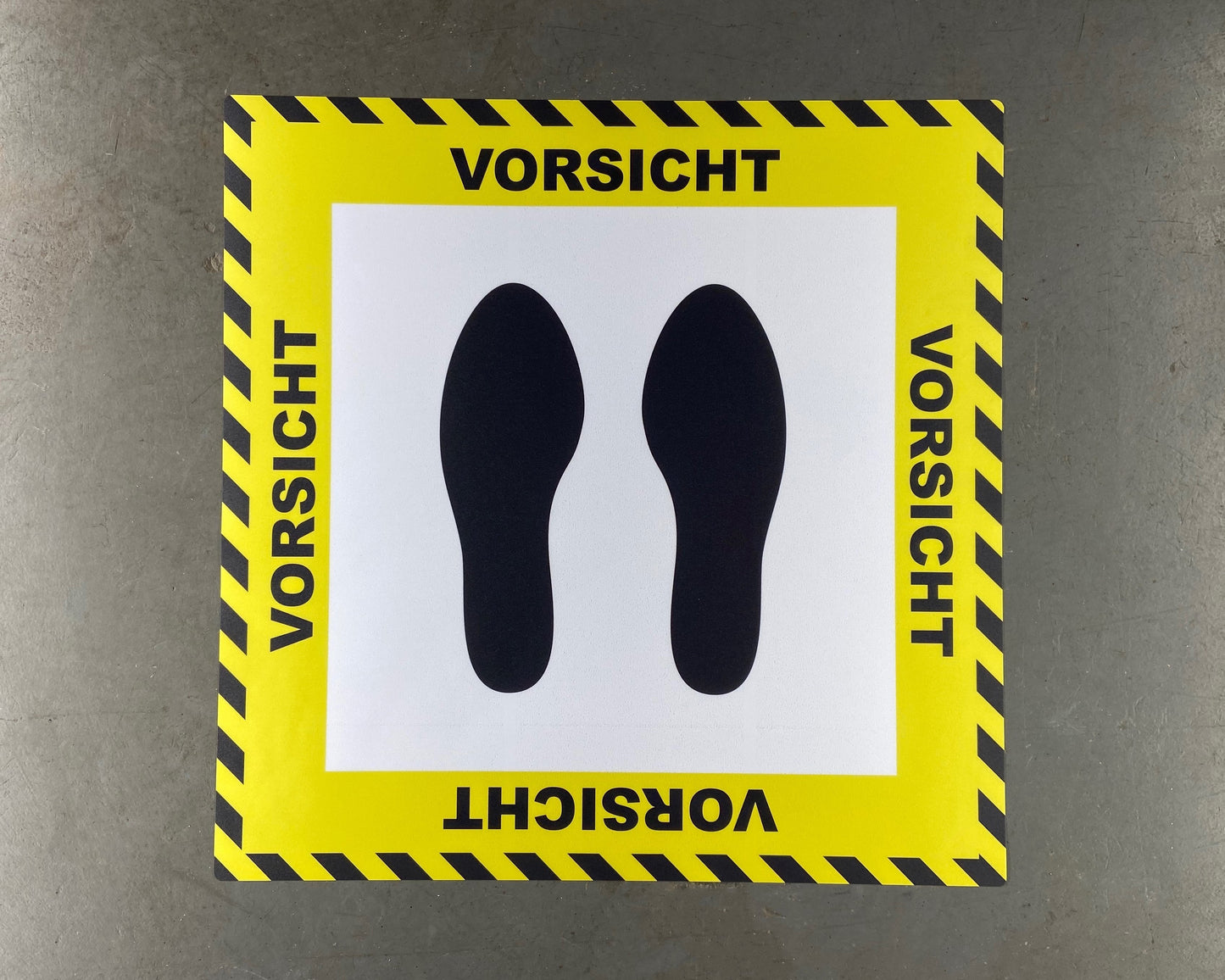 "Caution" Stand Here Social Distancing Floor Sign, German - 22"